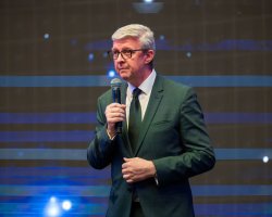oslava v Planetariu